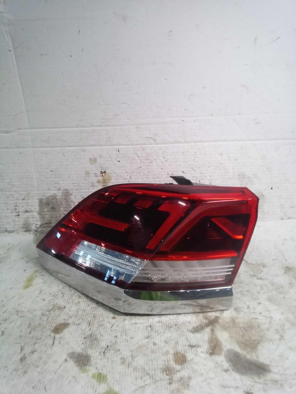 2020 Volkswagen Atlas Cross Sport Left Tail Light Assembly Blue 731189 57K Miles