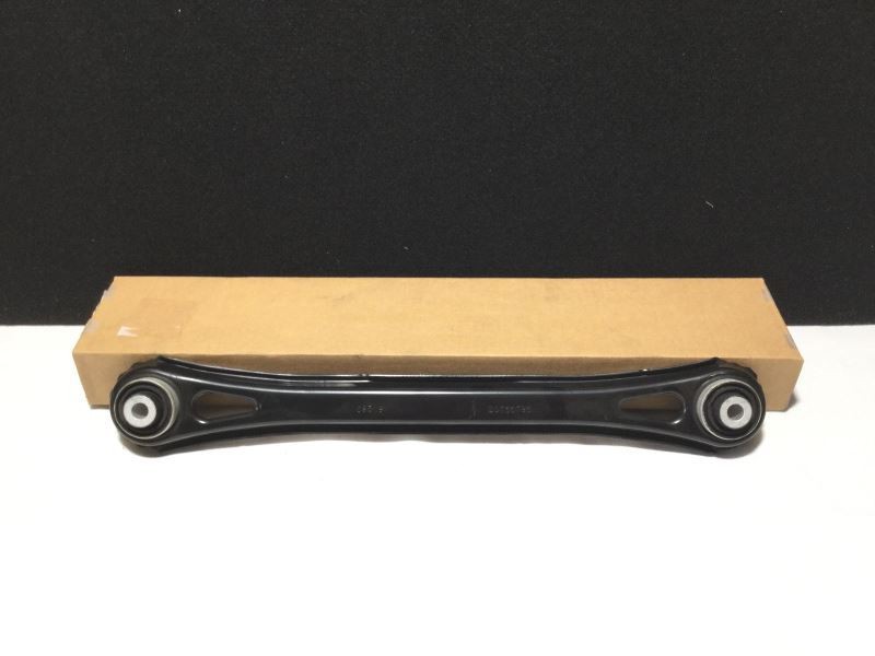 2013-2018 CADILLAC ATS RIGHT REAR TRAILING (LOWER) ARM 20755795 22372