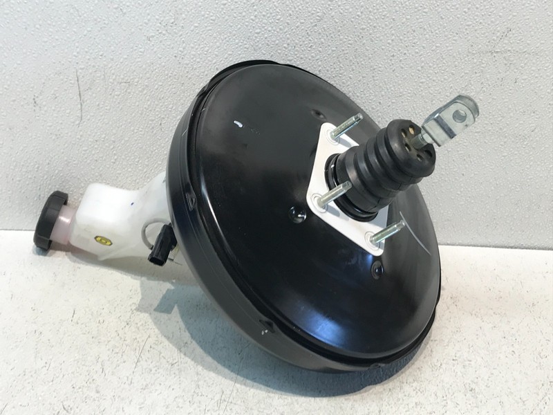 22-24 HYUNDAI SANTA CRUZ BRAKE BOOSTER MASTER CYLINDER WITH RESERVOIR OEM