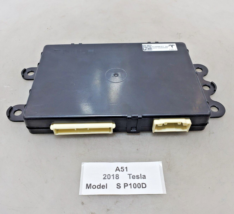 ✅ 2017 - 2020 OEM Tesla Model S Air Suspension Computer Control Module Unit