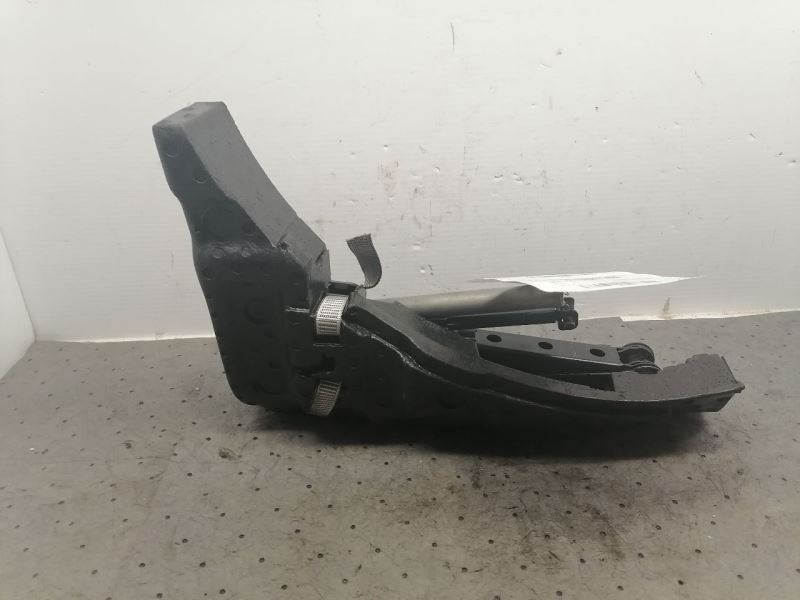 2014- 2019 GOLF Jack and Tools 1289763