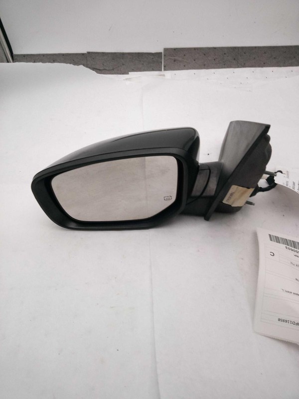 Used Left Door Mirror fits: 2015 Dodge Dart Electric non-heated w/o blind spot a