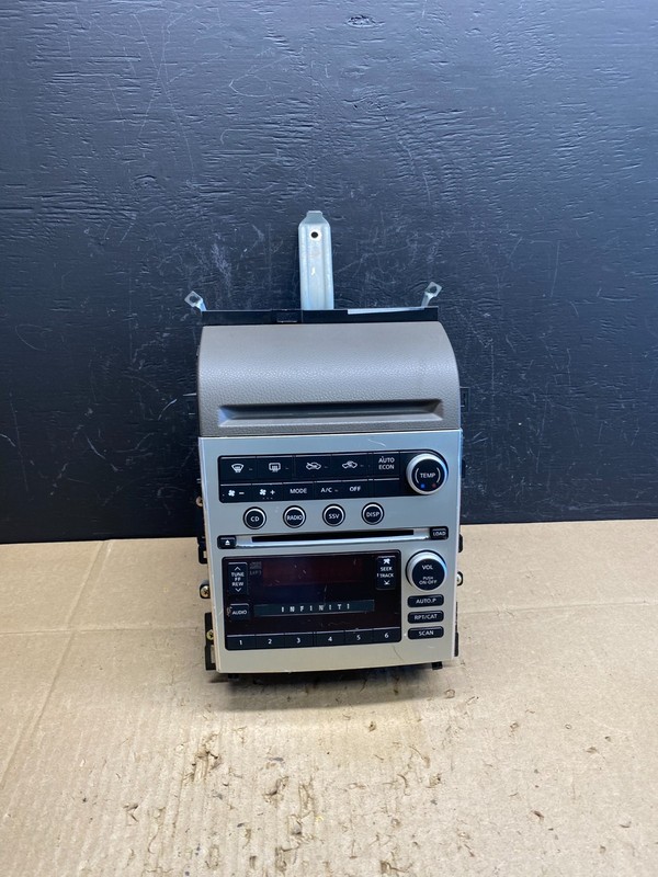 2005 to 2006 Infiniti G35 Radio Player Climate Control Panel Bezel AC4609 DG