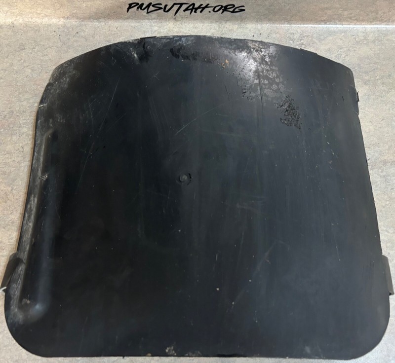 2008 Jonway 150 Scooter Plastic Cover Guard Trim Panel Body Piece 150CC Cowl Z1