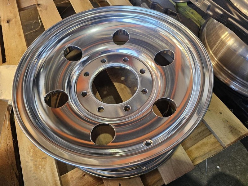 2004-2005 Excursion F-250 F-350 3574 Wheel 16 x 7 Rim Polished 4C3Z1007JA