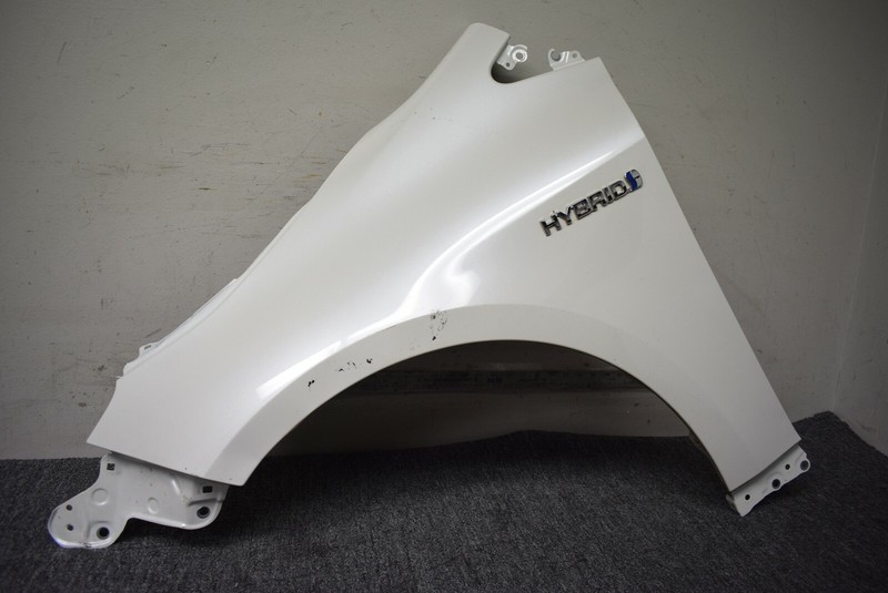TOYOTA LEFT SIDE FENDER FACTORY OEM LOCAL PICKUP