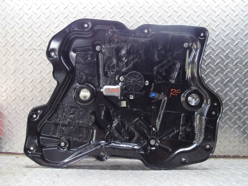 2009-2014 NISSAN MAXIMA RIGHT FRONT PASSENGER WINDOW REGULATOR PANEL