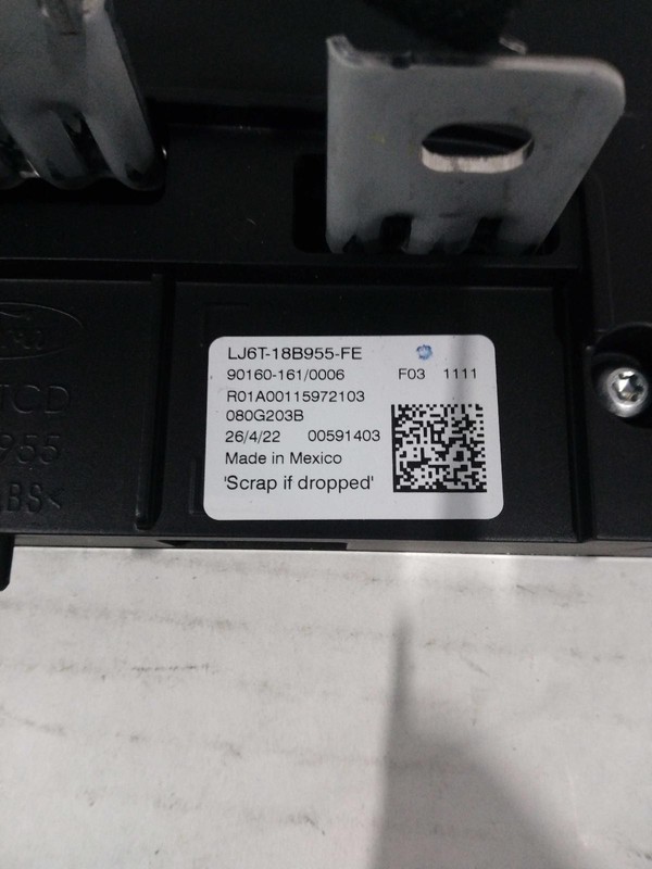 2022 Ford Escape Infotainment Display OEM Black 23000 Miles NJ25-21703-537730