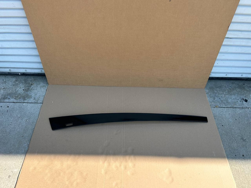✅ 16-20 Tesla Model S Driver Side Roof Rack Trim Molding Strip Left 1034956-00-B