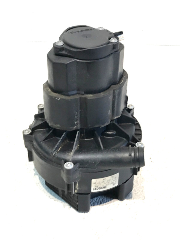 03-12 Mercedes R230 SL500 Secondary Air Smog Pump Emission Control OEM