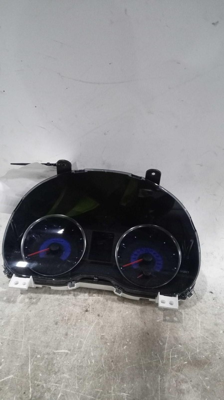 2015 Subaru XV Crosstrek Speedometer Gauge OEM Black 85000FJ020 Used