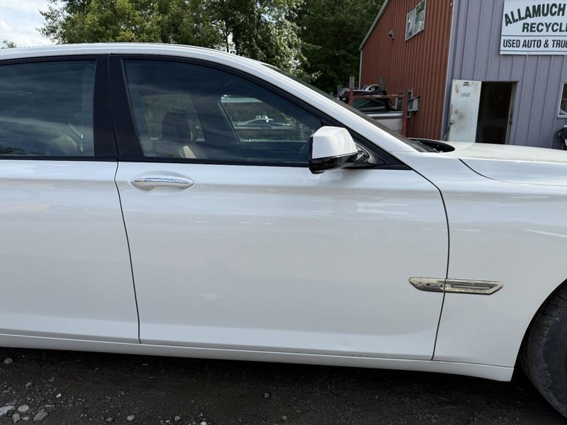 2009-2015 BMW 750i Right Passenger Side Front Door White