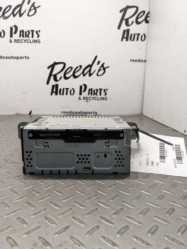 Audio Equipment Radio Receiver AM-FM-CD-MP3 Fits 13-15 ESCAPE 1169292