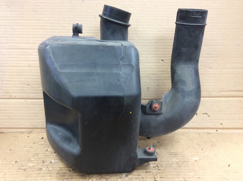 93 94 95 96 97 Del Sol Si Air Intake Resonator Chamber Assy Air In Tube A OEM