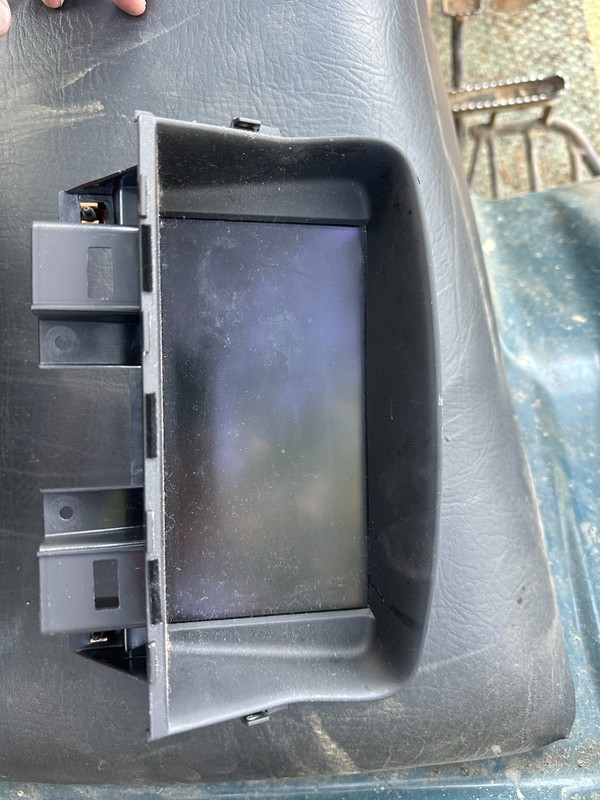 12-19 CHEVROLET CRUZE REGAL VERANO OEM RADIO STEREO DISPLAY SCREEN PANEL