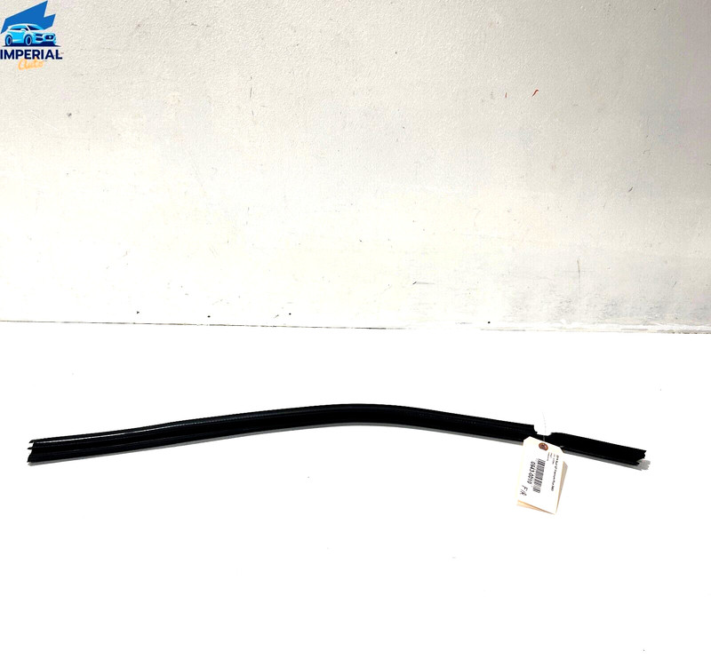 AUDI Q7 FRONT LEFT DOOR WINDOW INNER BELT WEATHERSTRIP SEAL 2017-2023 OEM