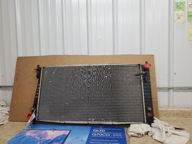 Radiator Standard Duty Cooling 1" Core Fits 04-08 FORD F150 PICKUP 302300