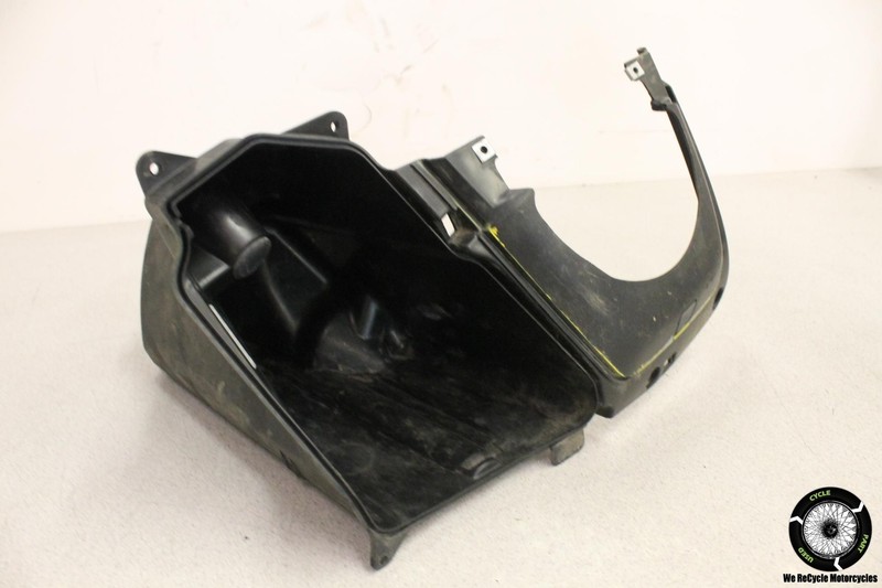 2002 Honda Silver Wing 600 FSC600 STORAGE BIN BOX DASH COMPARTMENT COVER PLASTIC