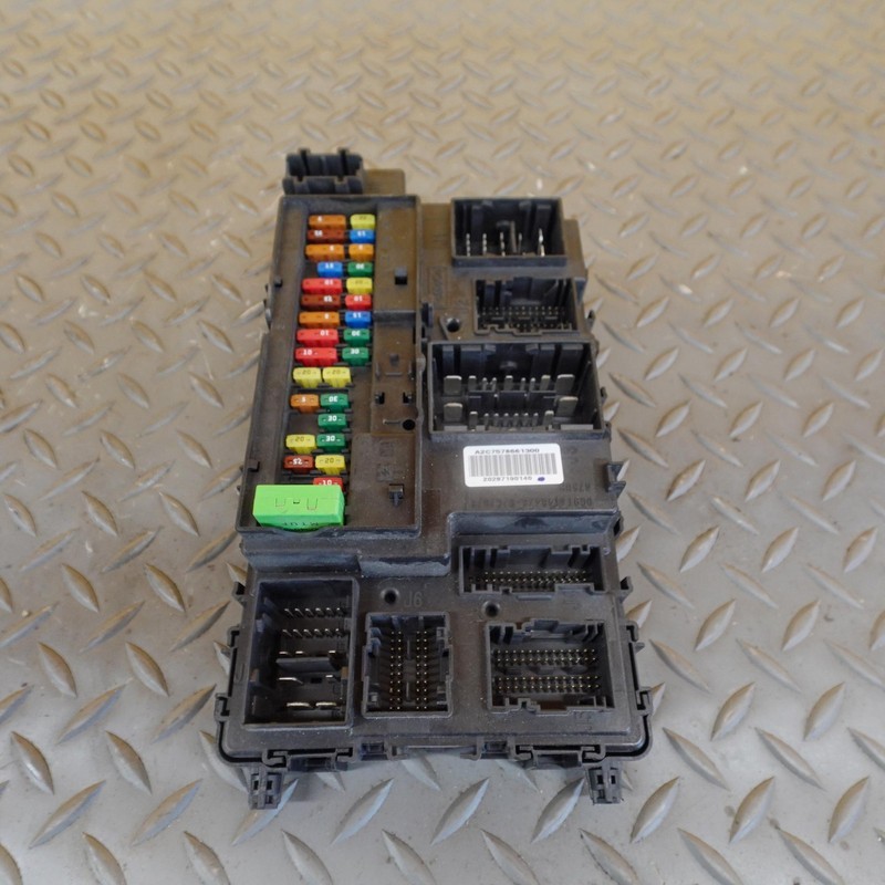 2019-2024 FORD EDGE ENGINE FUSE JUNCTION RELAY BOX UNIT OEM JU5T-15604-BAR