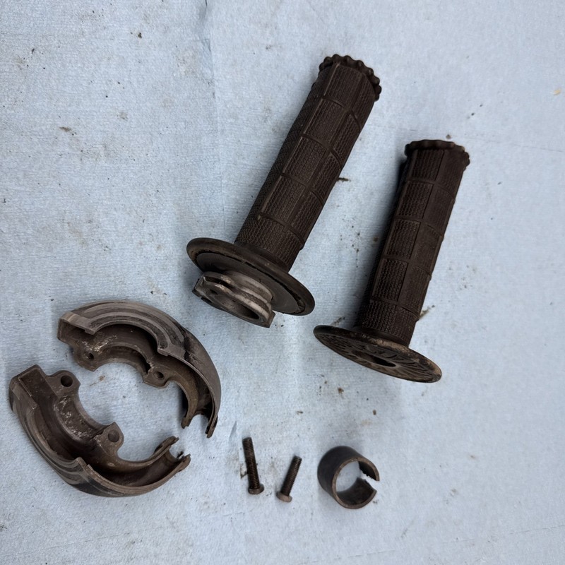 1986 Yamaha TT600TT 600 Twist Tube Throttle Assembly Good