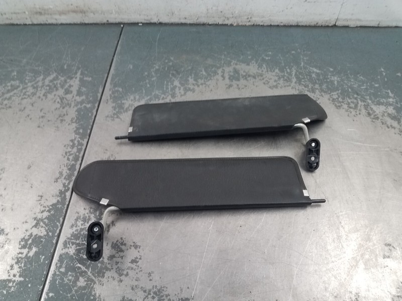 2006 Jeep Wrangler TJ Rubicon 4x4 Sun Visors #62517 Z2