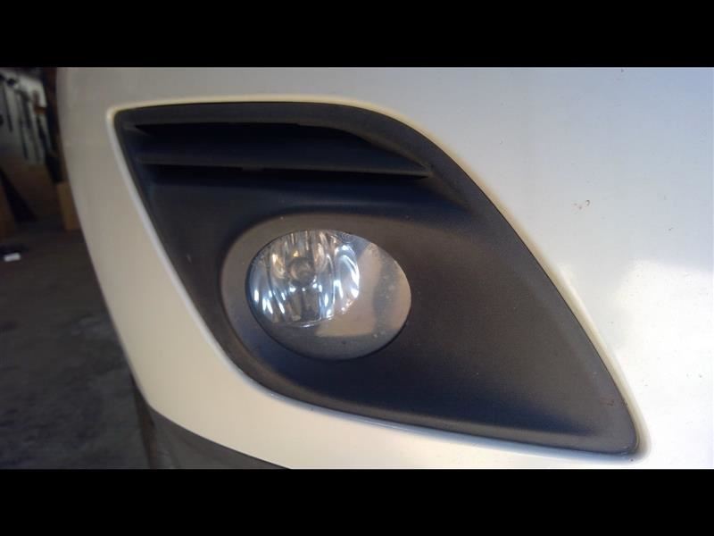 Passenger Corner/Park Light Fog-driving Fits 11-13 VOLVO 30 SERIES 1442766