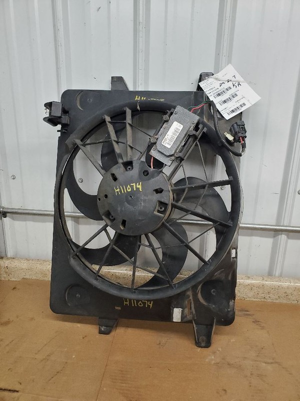 Radiator Fan Motor Fan Assembly Fits 03-05 CROWN VICTORIA 289635