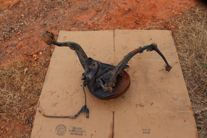 02-10 LEXUS SC430 FRONT RIGHT PASSENGE SIDE KNUCKLE SPINDLE HUB CONTROL ARMS OEM