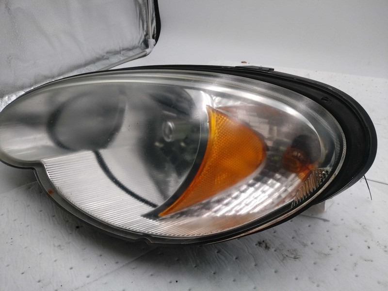 2008 Chrysler PT Cruiser Left Headlight Assembly White FOGGY 90K Miles
