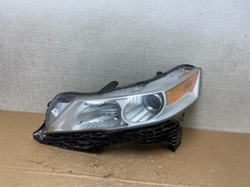 2009 to 2011 Acura TL Headlight Left Driver LH Side Xenon HID AB4858 DW