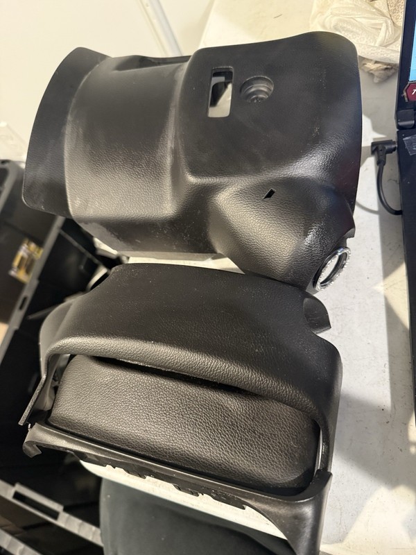 2012-2018 CHEVROLET SONIC STEERING COLUMN COVER 95153792 OEM BLACK