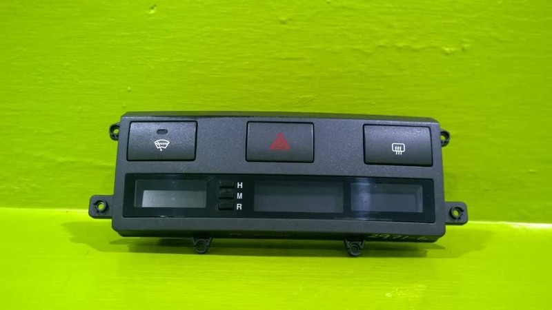 07 08 KIA SORENTO HAZARD DEFROST SWITCH DASH CLOCK OEM 2971-6