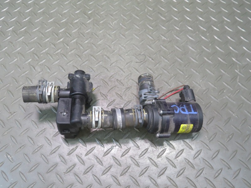 2011-2014 PORSCHE CAYENNE 958 4.8L ENGINE MOTOR AUXILIARY AUX WATER PUMP VALVE