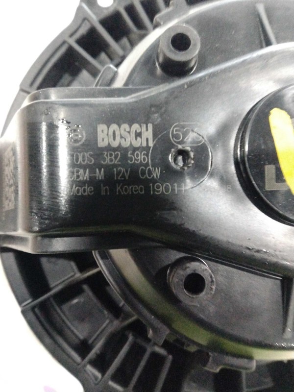 2020 KIA Telluride HVAC Blower Motor OEM 97113A9010 Used 116K Miles Black