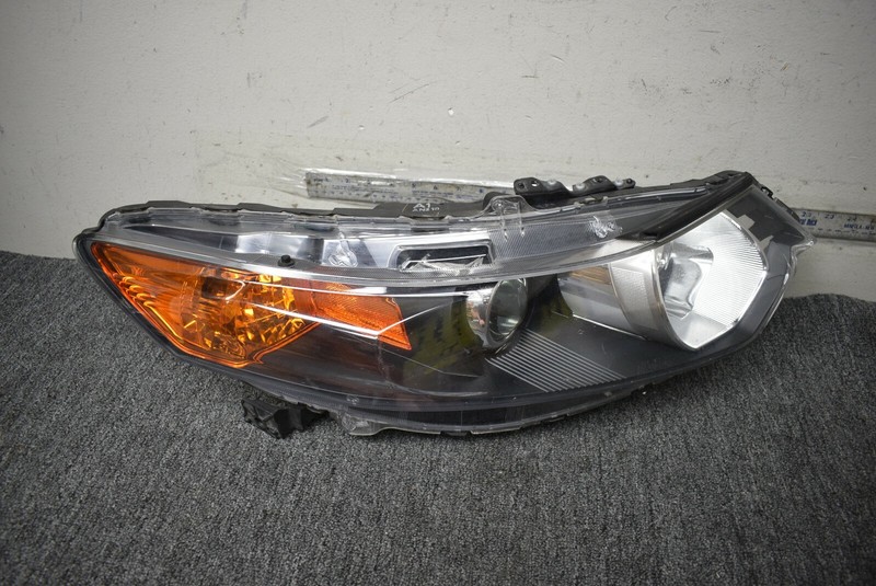 2009-2014 ACURA TSX HEADLIGHT RIGHT FACTORY OEM