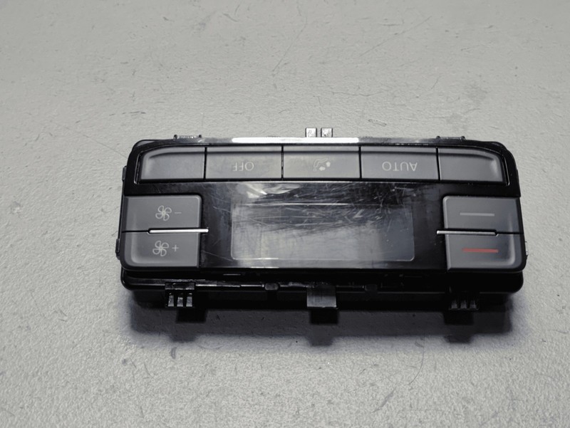 18-2024 VOLKSWAGEN ATLAS SE CONSOLE REAR HVAC HEATER CLIMATE CONTROL SWITCH OEM