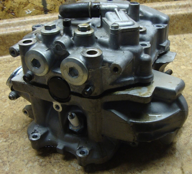 2007 Honda Shadow VT1100C VT1100 VT 1100 C Engine Rear Cylinder Head Valve Cam