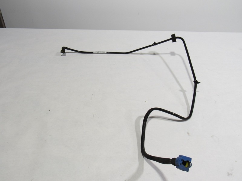 18-21 Aston Martin Vantage 2020 Fuel Feed Hose Pipe Line :Y