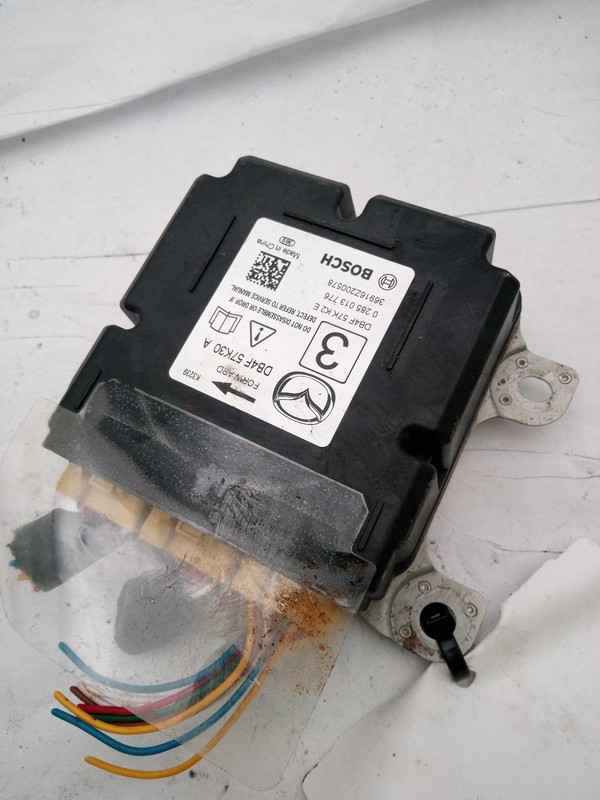 Used Air Bag Module fits: 2017 Mazda CX-3 Air Bag below console Grade B