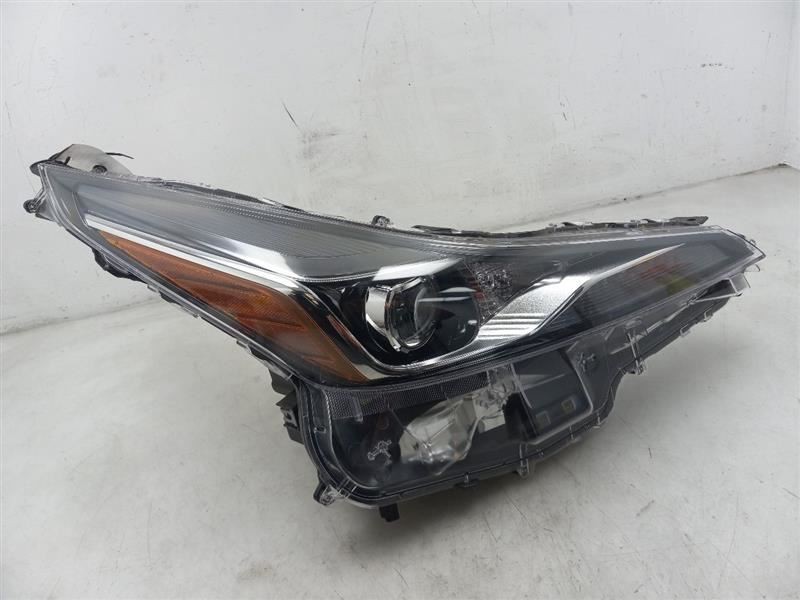 2022 TOYOTA PRIUS PASSENGER SIDE FRONT HEADLIGHT ASSEMBLY
