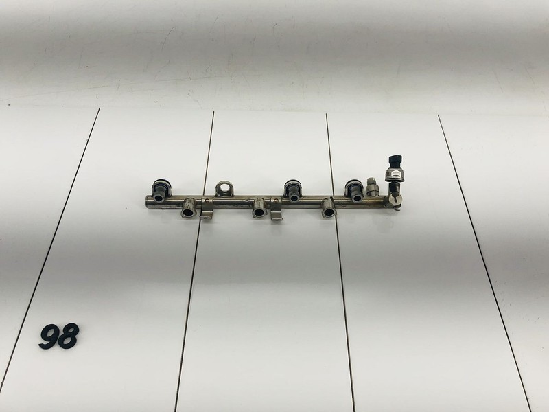 14-16 CHEVROLET IMPALA LIMITED 3.6L V6 FLEX LEFT SIDE FUEL INJECTOR RAIL OEM