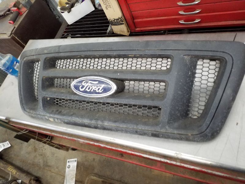 Grille Textured Black XL Fits 05-08 FORD F150 PICKUP 191004
