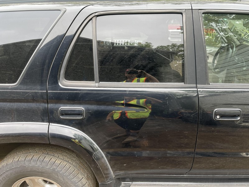 1996-2002 Toyota 4runner 4 runner Rear Passenger Right Door Assembly KA3 Black.