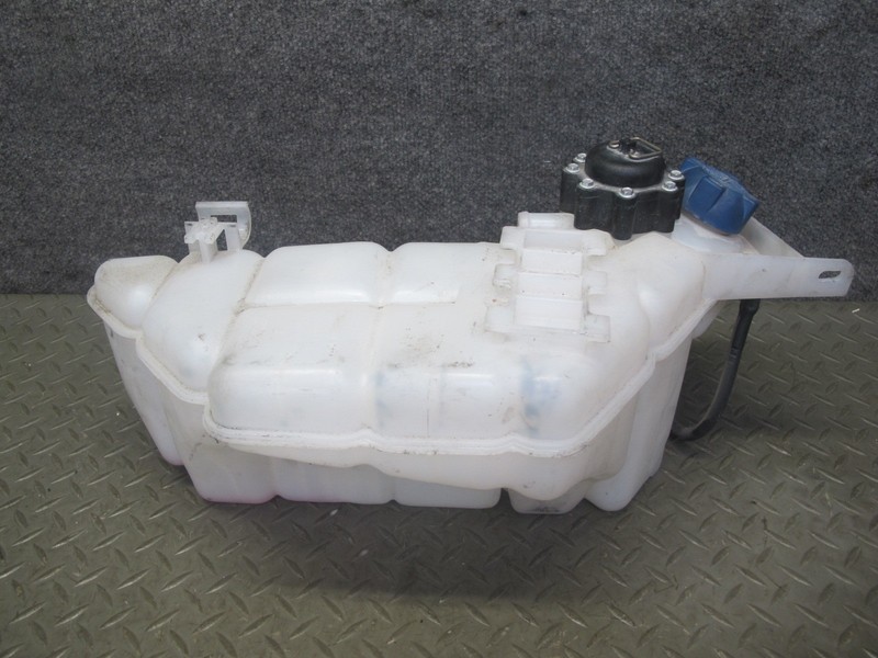 2005-2008 PORSCHE 911 997 ENGINE COOLANT EXPANSION OVERFLOW RESERVOIR TANK