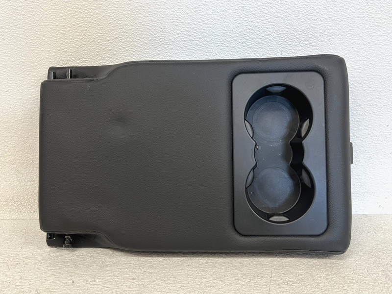 ⭐2016-2020 JAGUAR XF REAR CENTER SEAT ARMREST ARM REST CUP HOLDER OEM LOT2718
