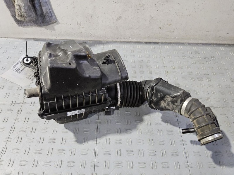 2018-2024 Chevrolet Equinox Air Cleaner Intake Box Assembly 1.5L 2.0L OEM