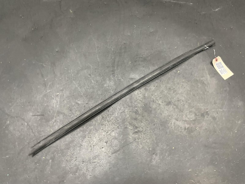 Rear Left Door Window Belt Molding 2018 Dodge RAM 1500 55372139AI 2013 - 2022 X