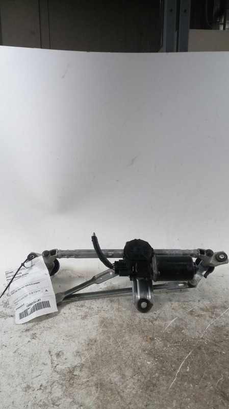 2016 Hyundai Santa Fe Wiper Motor OEM 981102W000 99k Miles Red