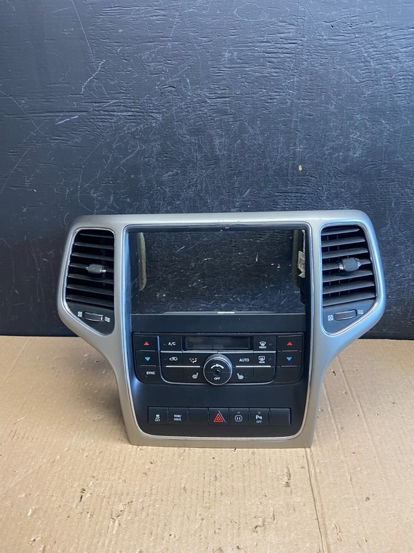 2011-2013 Jeep Grand Cherokee Center Radio Climate Control Bezel Vent AE3926 DG