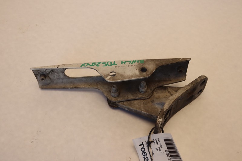 2006-2015 PETERBILT 386 FAIRING BRACKET SUPPORT MOUNT 20-16128 / 14-14188 OEM
